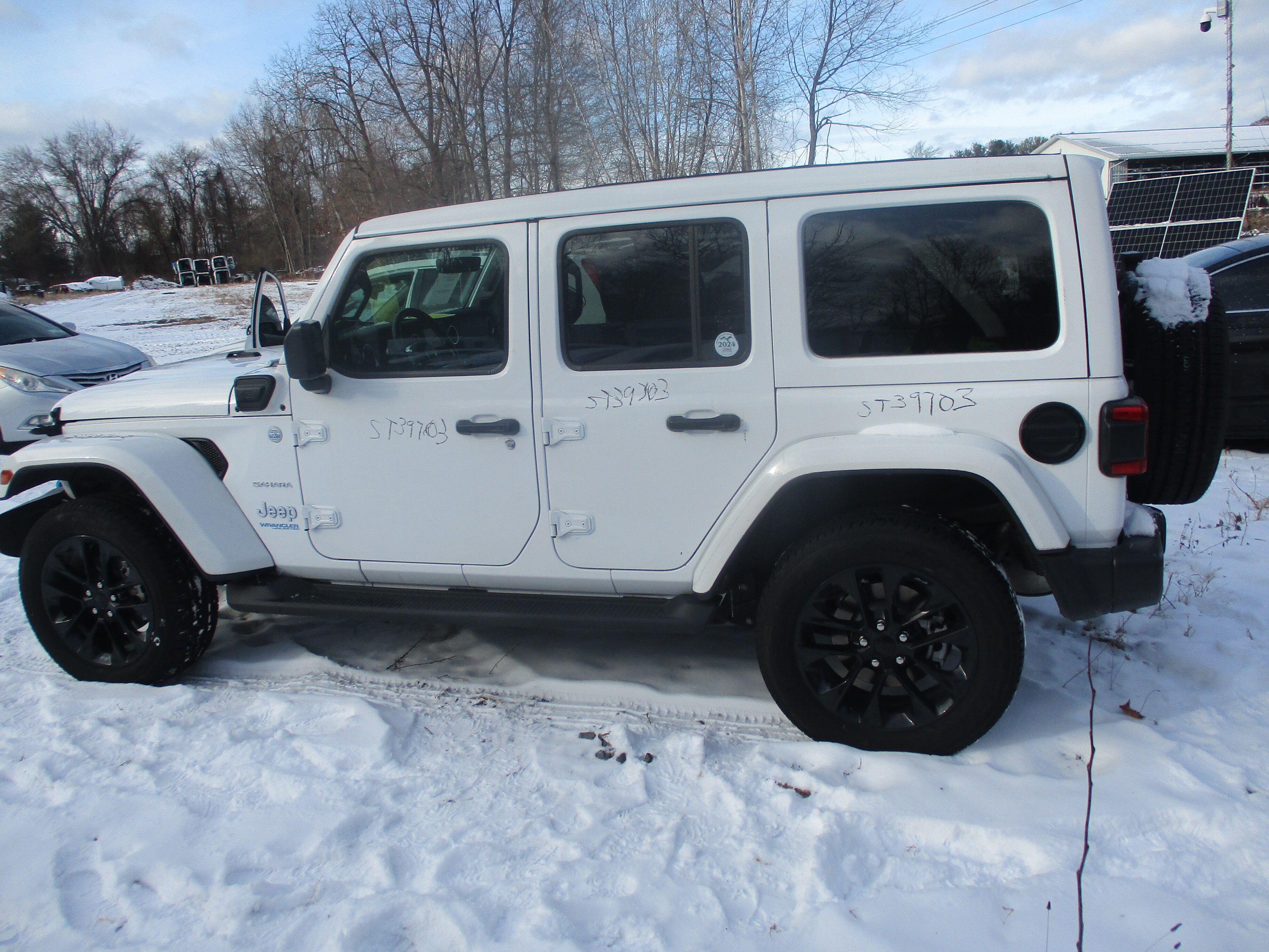 2.0 AUTO 4X4 FLR 2.0L (AT 8 SPEED) PLUG-IN HYBRID