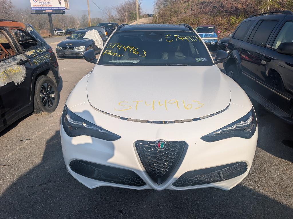 2.0 AUTO AWD FLR (AT)