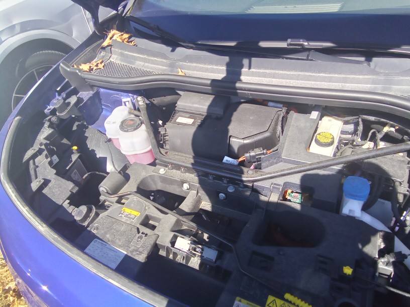 0.0 AUTO AWD VIN N (5TH DIGIT AWD) FRONT