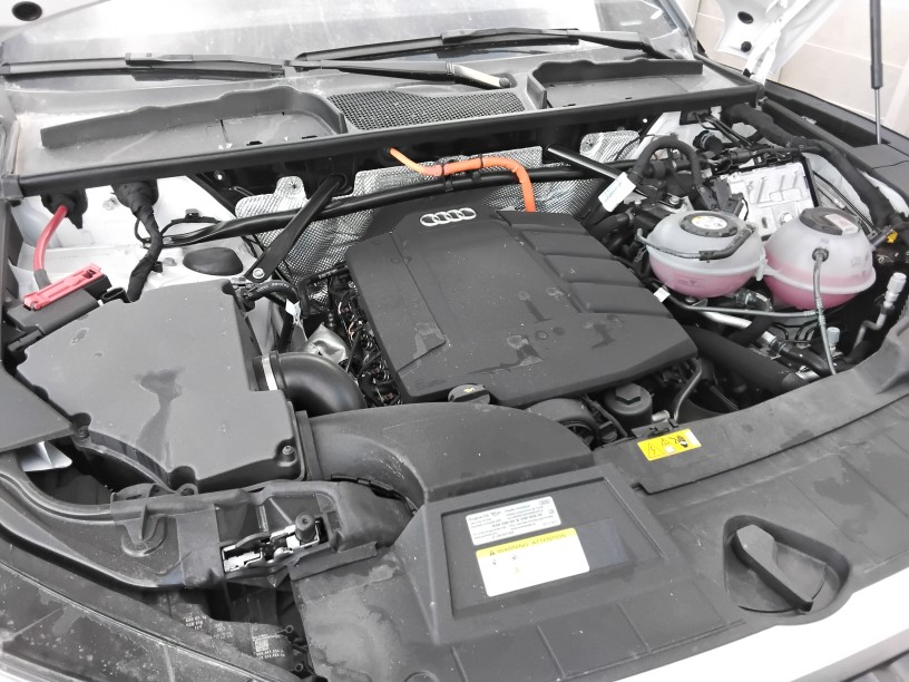 2.0 AUTO AWD FLR GASOLINE (7 SPEED AT) VIN 2 (5TH DIGIT HYBRID)